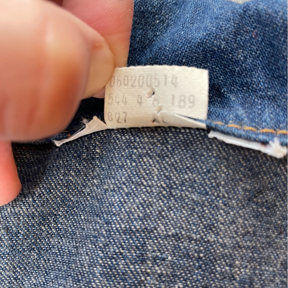 Vintage Levi’s denim shirt - Picture 3 of 6